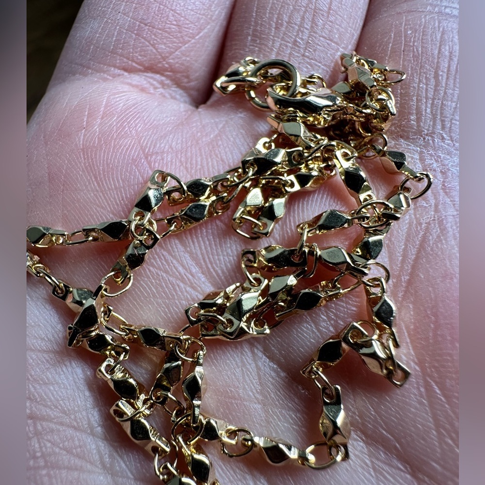 Necklace - Picture 3 of 3